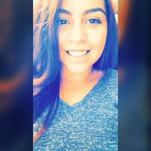 Meet your Posher, Alexandra